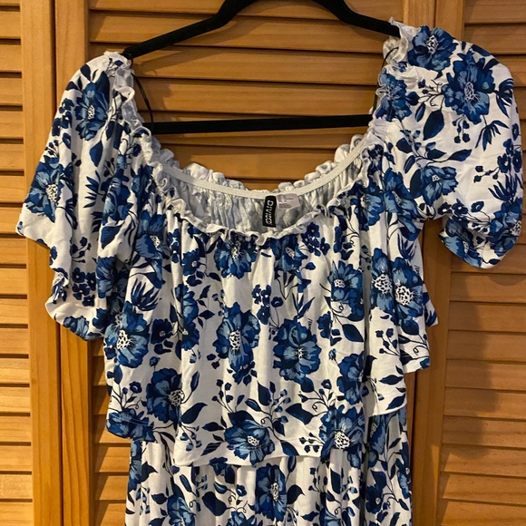 Blue Flowered Long Dress - Picture 3 of 4